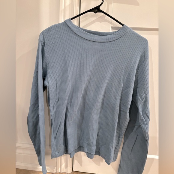 Ladies Size Small Liz Sport by Liz Claiborne- In Perfect Condition - Picture 1 of 3